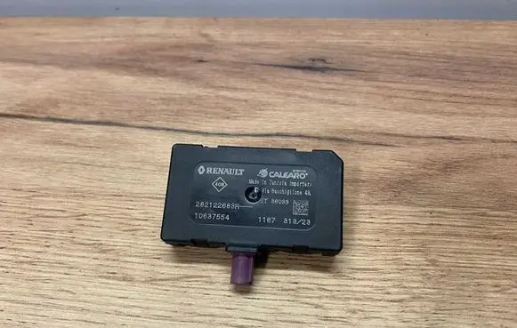 Renault Austral Aerial antenna amplifier 282122683R