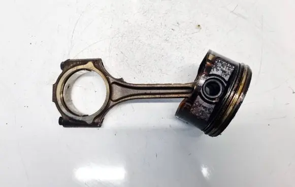 Dodge Grand Caravan Piston with connecting rod