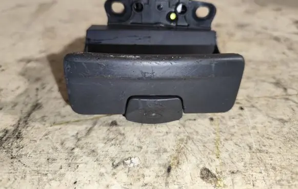 Renault Vel Satis Hand parking brake switch 8200048588