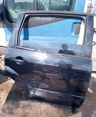 Ford S-MAX Rear door 006