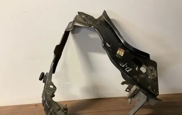 Mercedes-Benz E W211 Side radiator support slam panel 