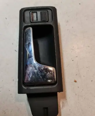 Audi A6 S6 C4 4A Front door interior handle 4A0837020C