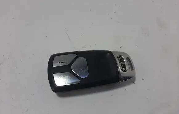 Audi A4 S4 B9 8W Ignition key/card 4M0959754AJ