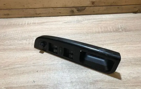Volkswagen Golf V Front door window switch trim 1K4868049