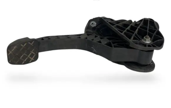 Volkswagen Golf Plus Clutch pedal 1K1721059CJ 1K0721796E 1K0721388M