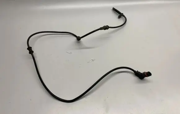 Mercedes-Benz ML W166 ABS brake wheel speed sensor A1669052601