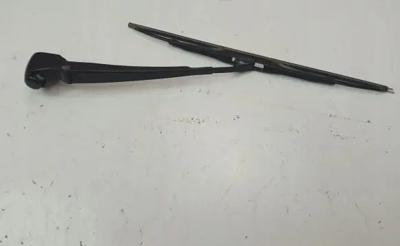 Volkswagen PASSAT B5 Front wiper blade arm 3B9955707A