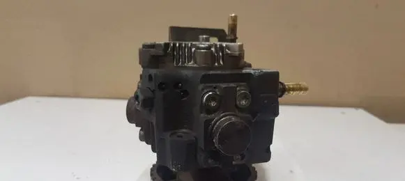 Peugeot 307 Fuel injection high pressure pump 0445010102 9656300380 0928400607