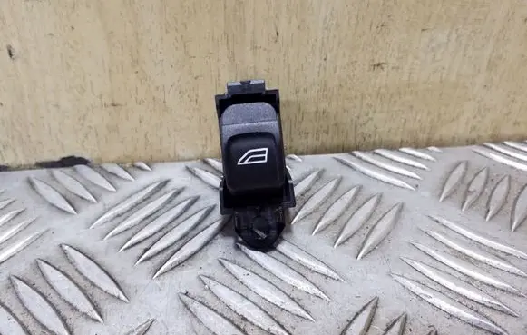 Volvo XC60 Electric window control switch 30773977