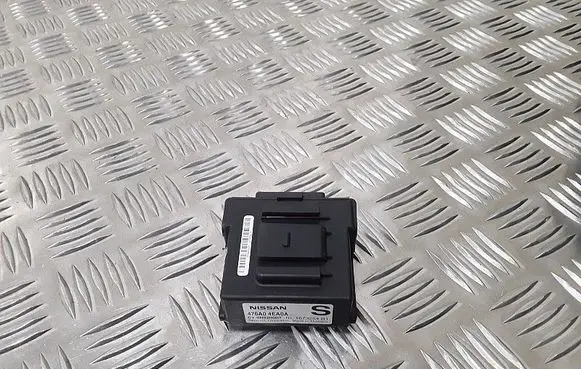 Nissan Qashqai Engine control unit/module 476A04EA0A