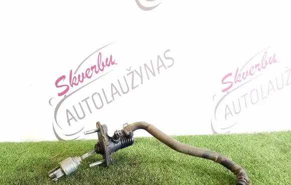 Toyota RAV 4 (XA30) Clutch master cylinder 