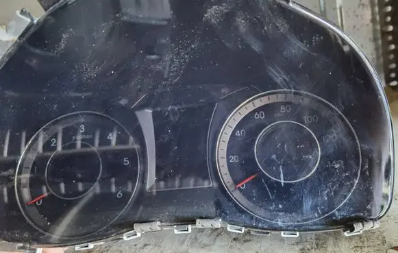 Hyundai i40 Speedometer (instrument cluster) 940033Z055 11002752300H