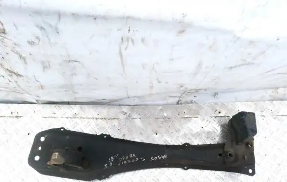 Toyota Corolla Verso AR10 Front subframe