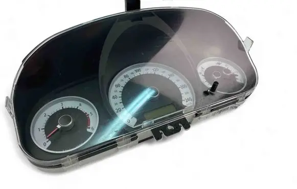 KIA Ceed Speedometer (instrument cluster) 940031H130