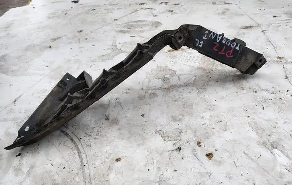 Volkswagen Touran I Rear bumper mounting bracket 1T0807376C
