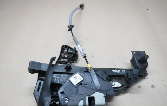 Ford Kuga II Rear door lock 921767105 BM5AA26413BE