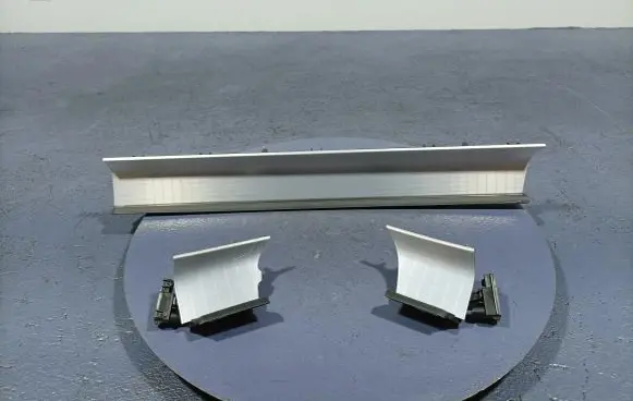 Volvo XC40 Side skirt rear trim 32277139