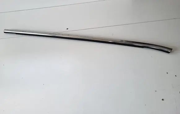 Nissan Pulsar Rear door trim (molding)
