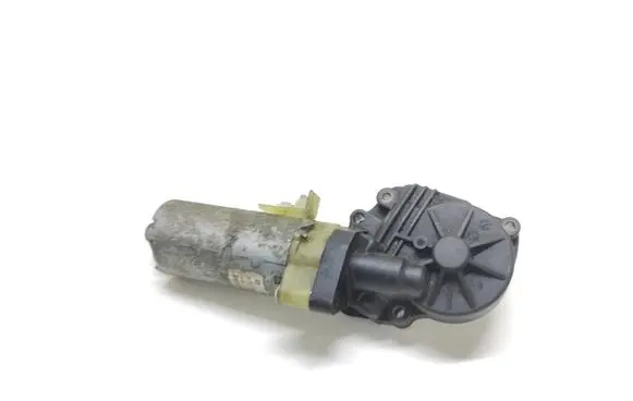 Volvo XC90 Seat adjustment motor 0130002527