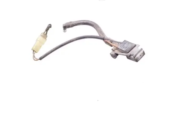 Volkswagen PASSAT B5 Windshield washer spray nozzle 3B0955986C