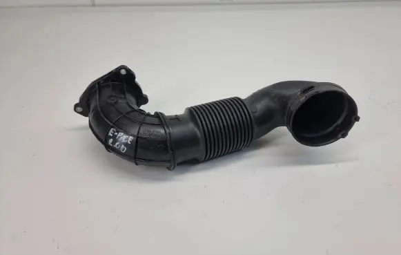 Jaguar E-Pace Air intake hose/pipe GJ329F876AB