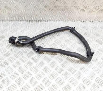 Coolant pipe/hose
