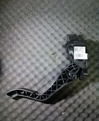 Peugeot 208 Accelerator throttle pedal 9671433780