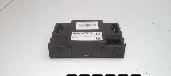 Nissan Qashqai Engine control unit/module 2000dci 284b2 5wk49374