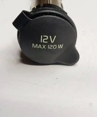Volvo V40 12 V Socket (front) 31324707 13W52