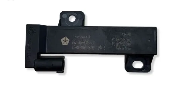 Chrysler Pacifica Aerial antenna amplifier 68051315AB