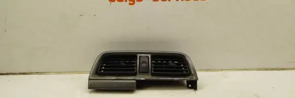 Subaru Impreza II Dash center air vent grill E5615161100