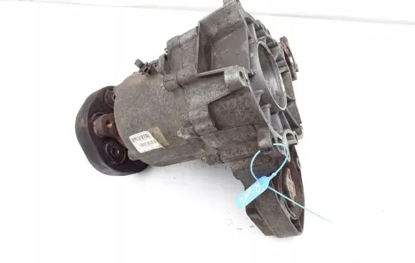 BMW X3 E83 Gearbox transfer box case 7567845