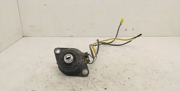 BMW 7 E38 Tailgate/trunk/boot lock/catch/latch 8150240
