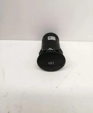 Volvo XC60 USB socket connector 32231928