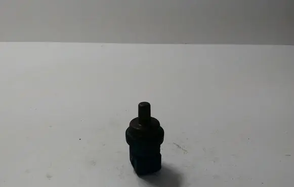 Volkswagen PASSAT B5.5 Coolant temperature sensor 078919501B