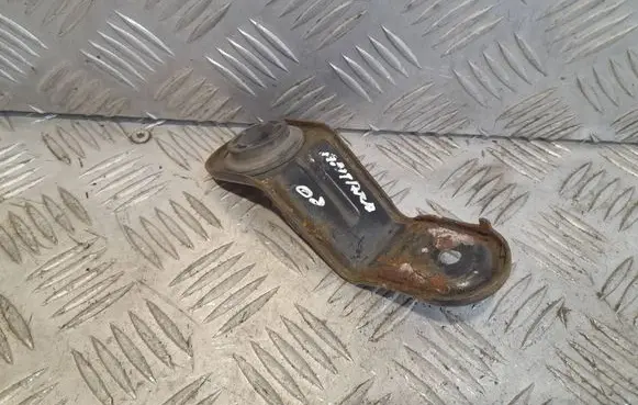 Opel Antara Radiator mount bracket 96553258