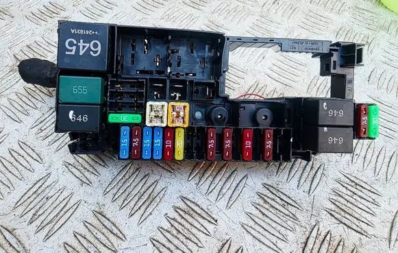 Audi A1 Fuse module 2Q0941828E