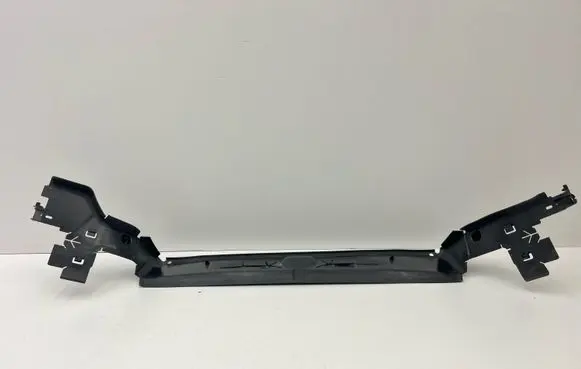 BMW X3 G01 Intercooler air guide/duct channel 22677510