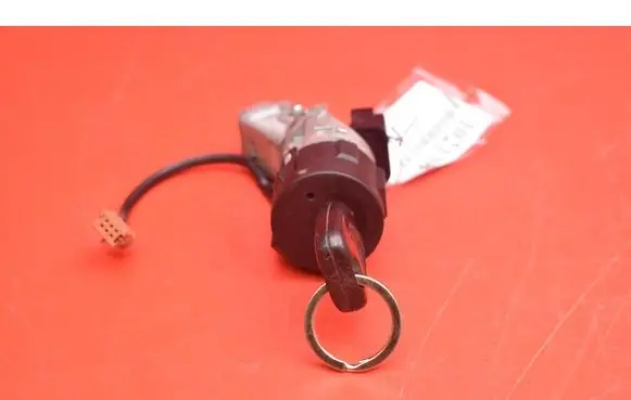 Citroen C3 Picasso Ignition lock N0502455