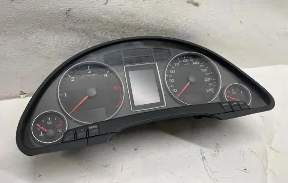 Audi A4 S4 B7 8E 8H Speedometer (instrument cluster) 0263626211 8E0920931P