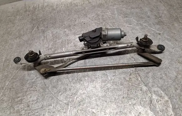 Front wiper linkage and motor