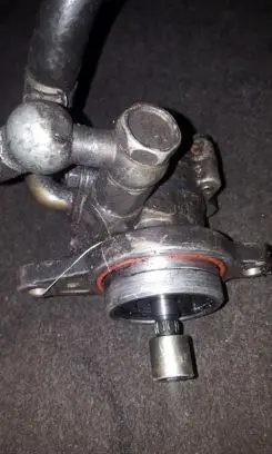 Nissan Primera Power steering pump 5m321n