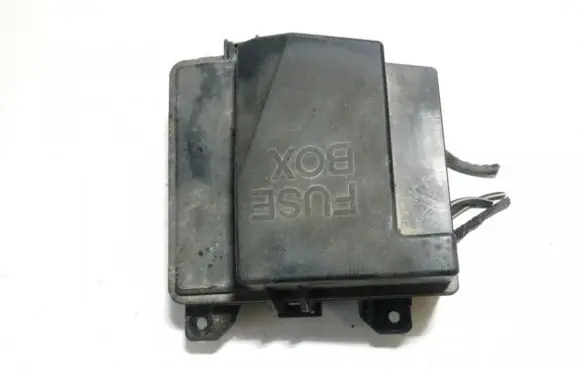 Mazda 323 F Fuse box set 8f30 052084