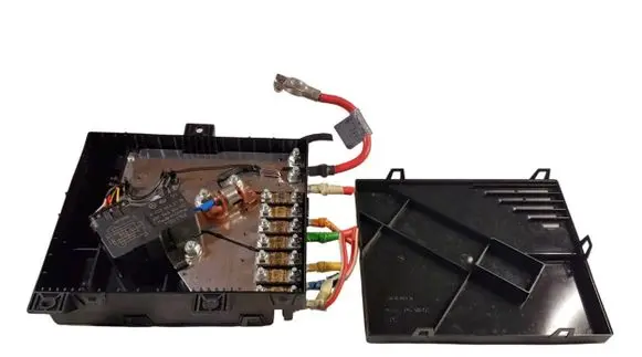 Mercedes-Benz S W221 Battery control module A2215400401 A2215458232 A2214420655