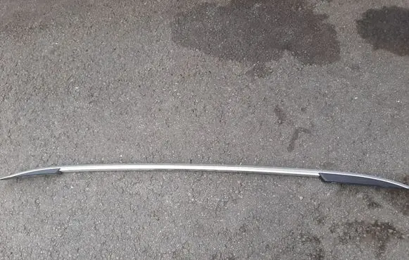 Volkswagen Touareg II Roof bar rail 7P6860043B