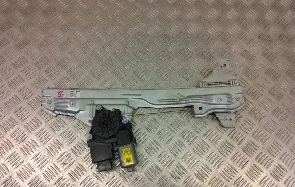 Hyundai Kona I Front door window regulator with motor 82402-J9010