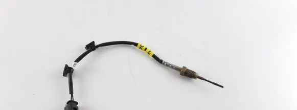 BMW X3 G01 Oil temperature sensor 8581103