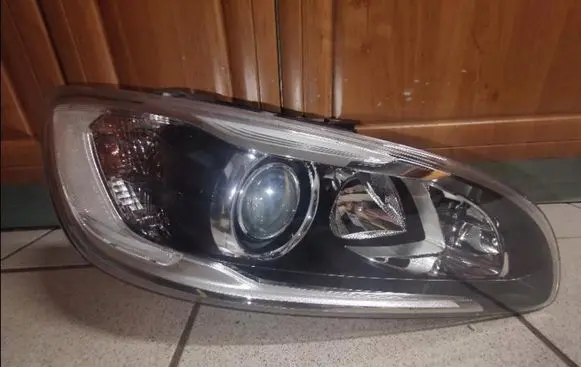 Volvo S60 Headlight/headlamp