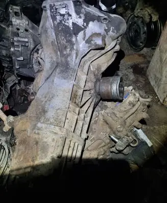 Mercedes-Benz 100 W631 Manual 5 speed gearbox 7551410 132318