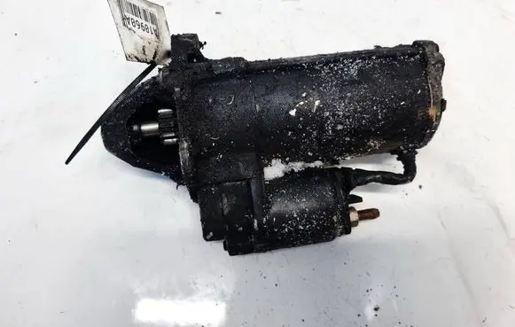 Volkswagen PASSAT B5 Starter motor 